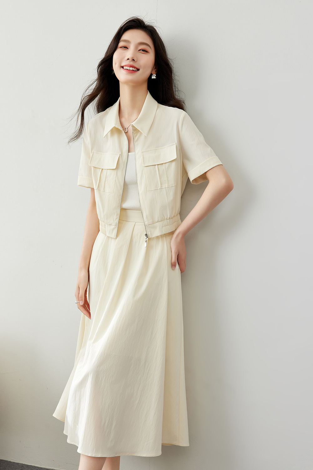 Simple Flesh-Covering Fashion Suit