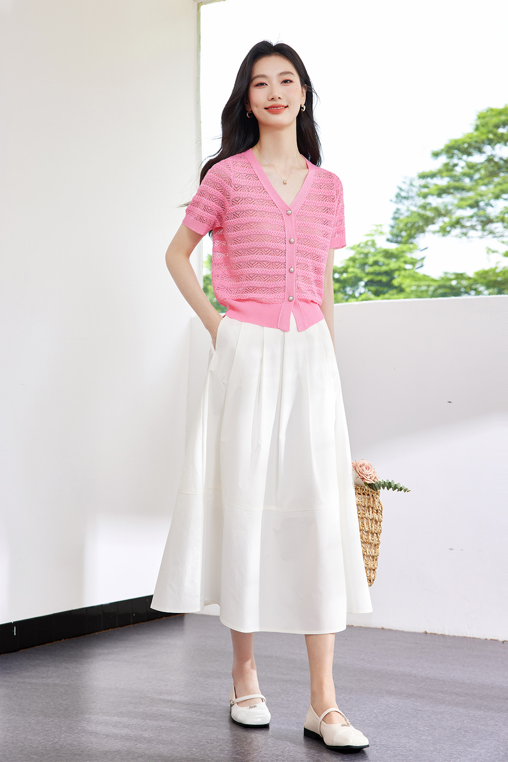 （暂无定价）Hollow Striped Knitted Cardigan