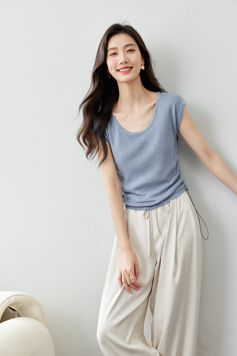 U-Neck Sleeveless Sweater