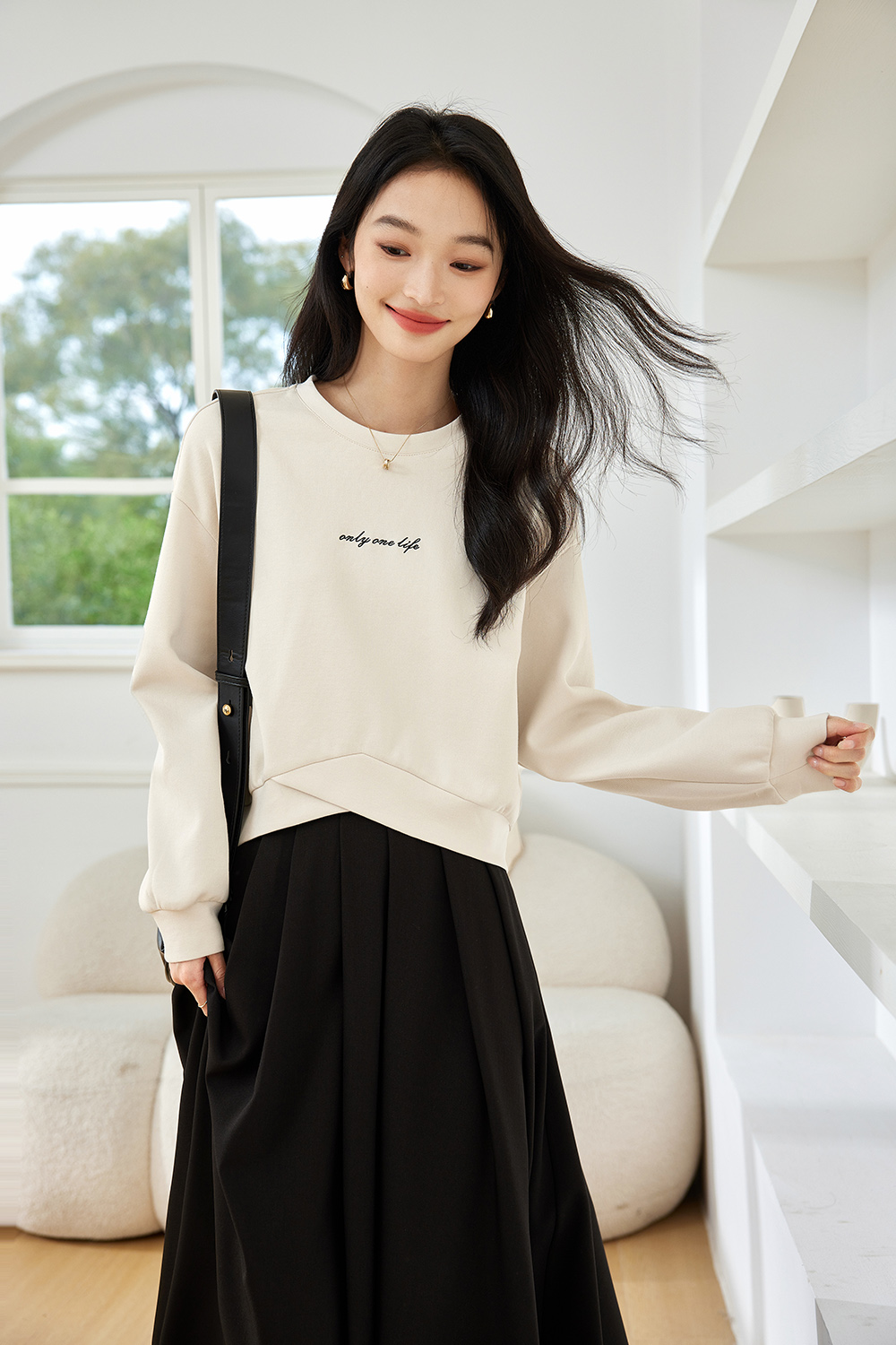 Letter Embroidered Casual Sweatshirt
