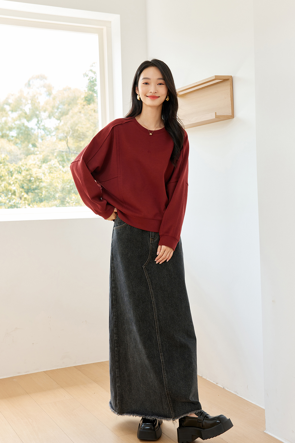 Fashionable Wine Red Embroidered Sweatshirt-VIMLYSTORE