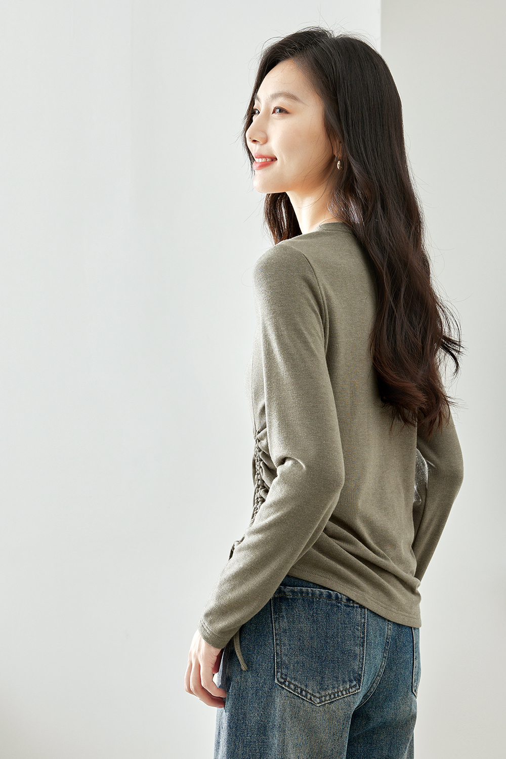 Drawstring pleated long sleeve T-shirt-VIMLYSTORE