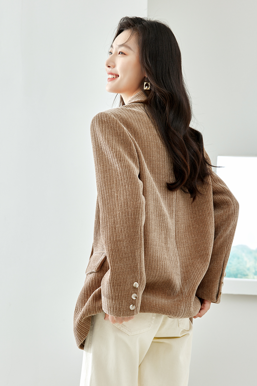 Loose-waisted thick coat