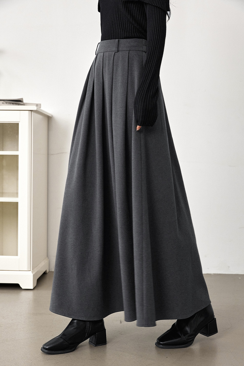 Elegant Pleated Skirt