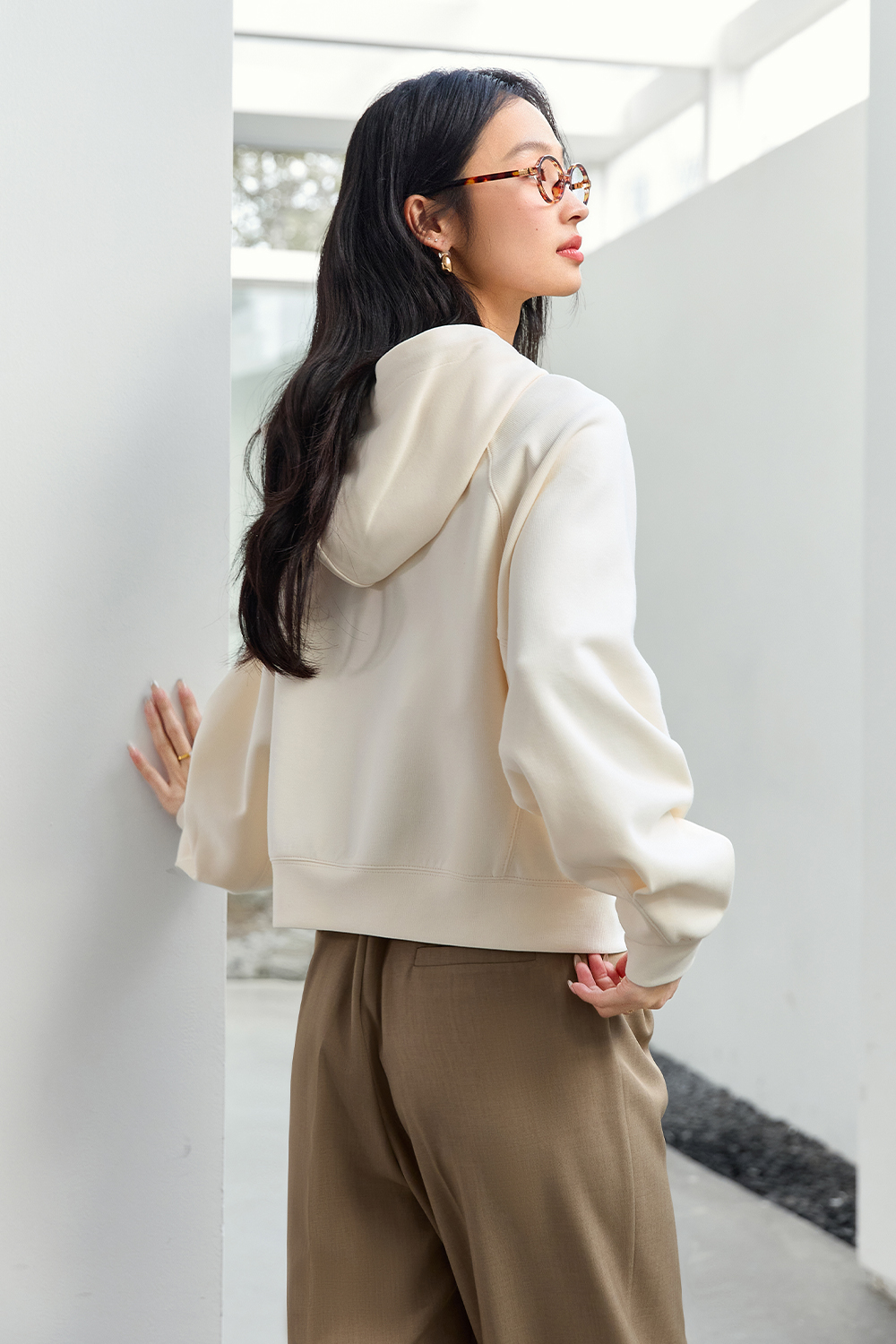 Solid Color Hooded Knitted Sweatshirt