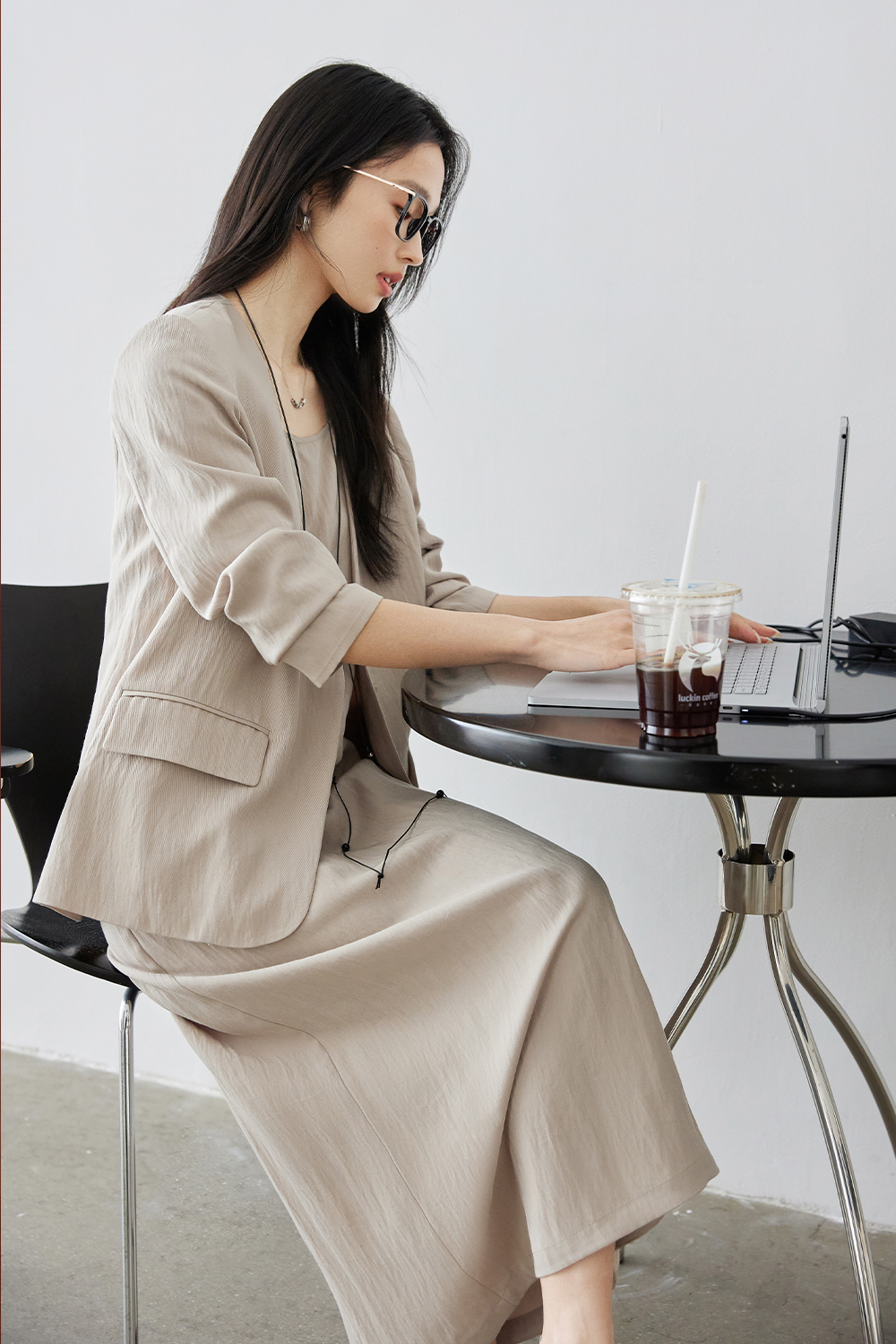 Commuter Suit-VIMLYSTORE