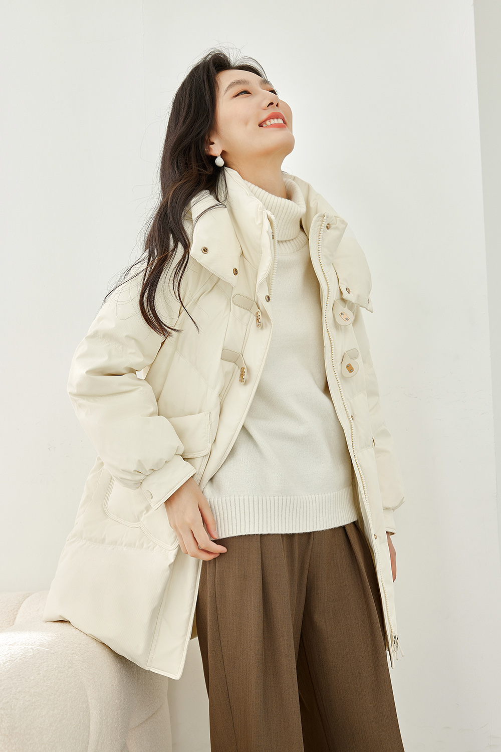 Solid color warm down jacket