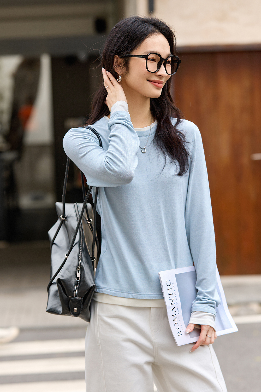 Contrast Color Round Neck T-Shirt-VIMLYSTORE