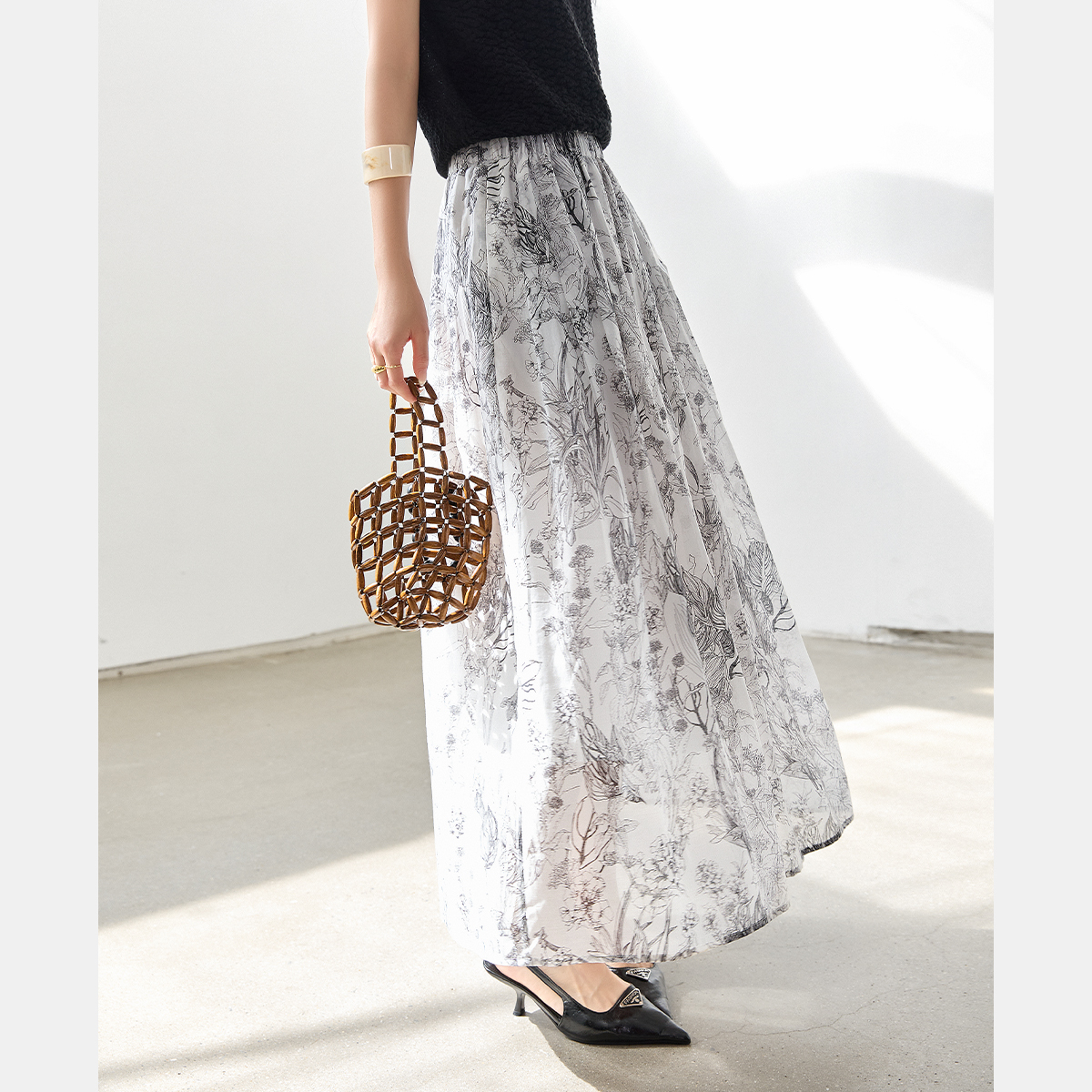 Elegant Lyocell Floral Skirt
