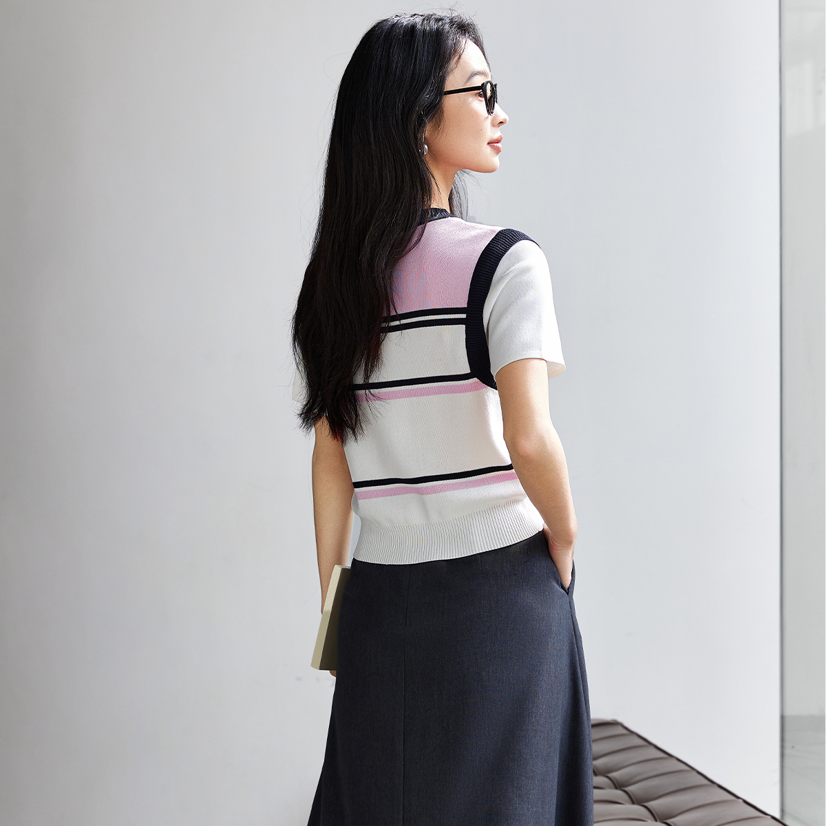 Contrast Striped Round Neck Sweater