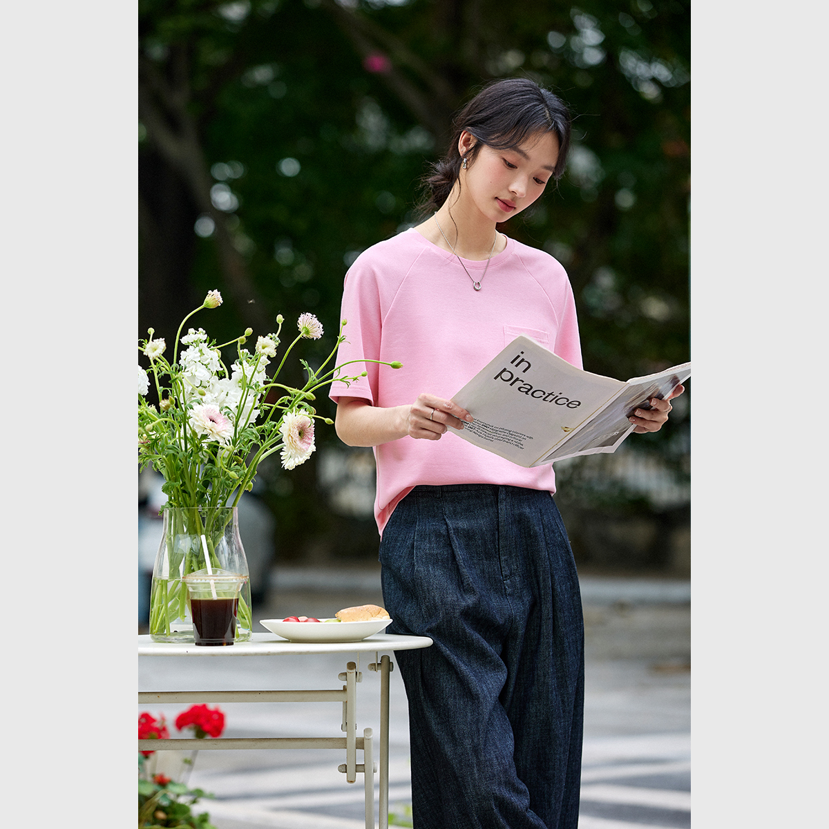 Loose T-Shirt With Patch Pockets