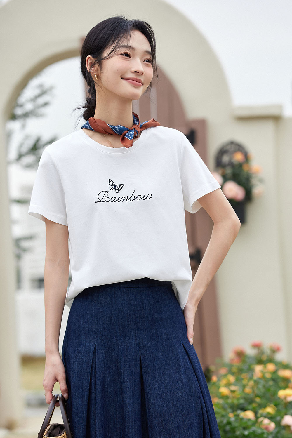 Exquisite Butterfly Embroidered T-Shirt-VIMLYSTORE
