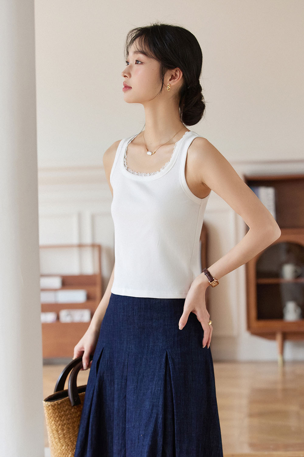 Square Neck Slim Fit Vest