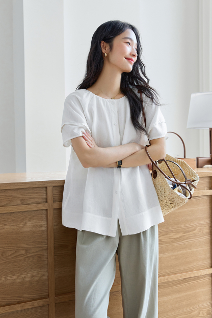 Minimalist Commute Textured Shirt with Round Neck