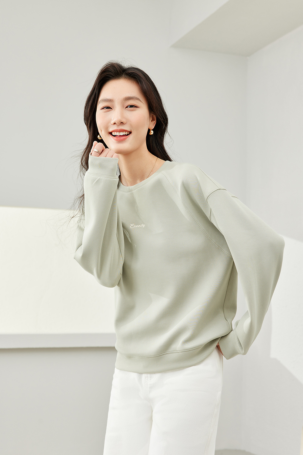 Premium Crew Neck Sweatshirt-VIMLYSTORE