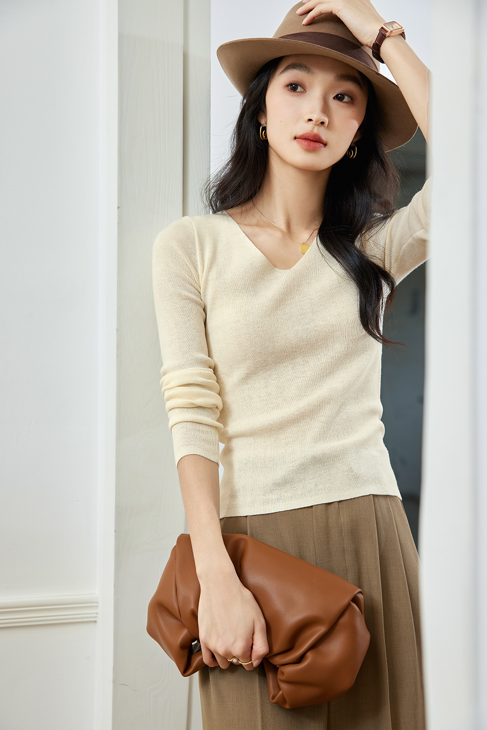 Casual And Versatile Base Sweater