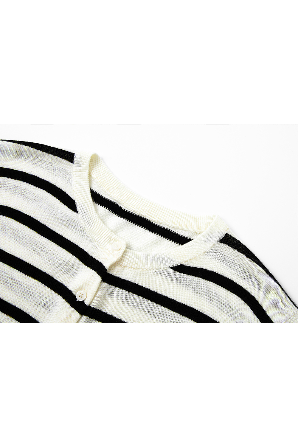 Soft And Waxy Embroidered Knitted Cardigan-VIMLYSTORE