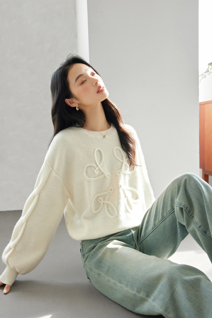 3D Line Design Sweater