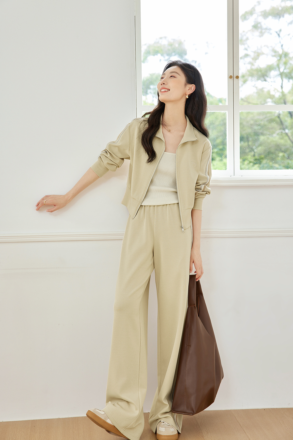 Cotton-spun casual sport suit