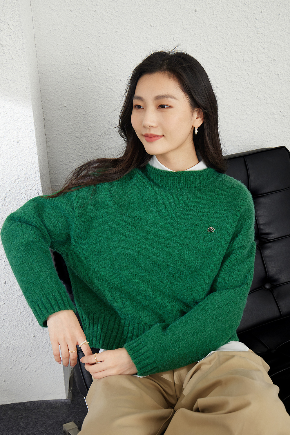 Rolled Hem Semi-High Neck Knitted Sweater-VIMLYSTORE