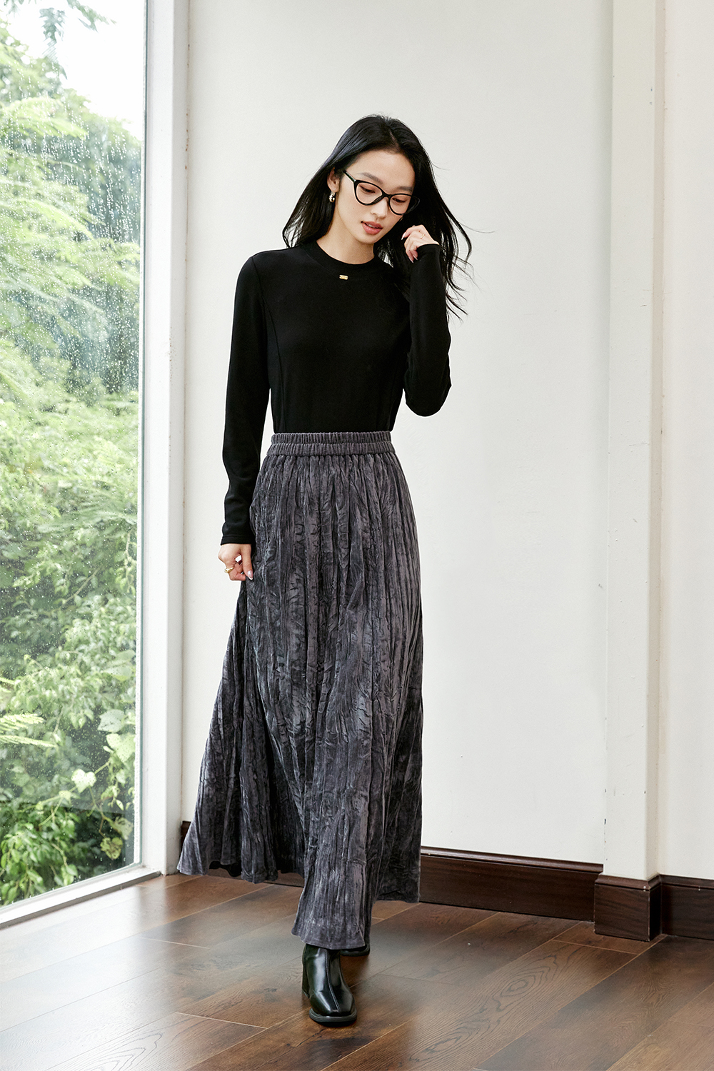 Wrinkled Velvet High-Waisted Midi Skirt-VIMLYSTORE