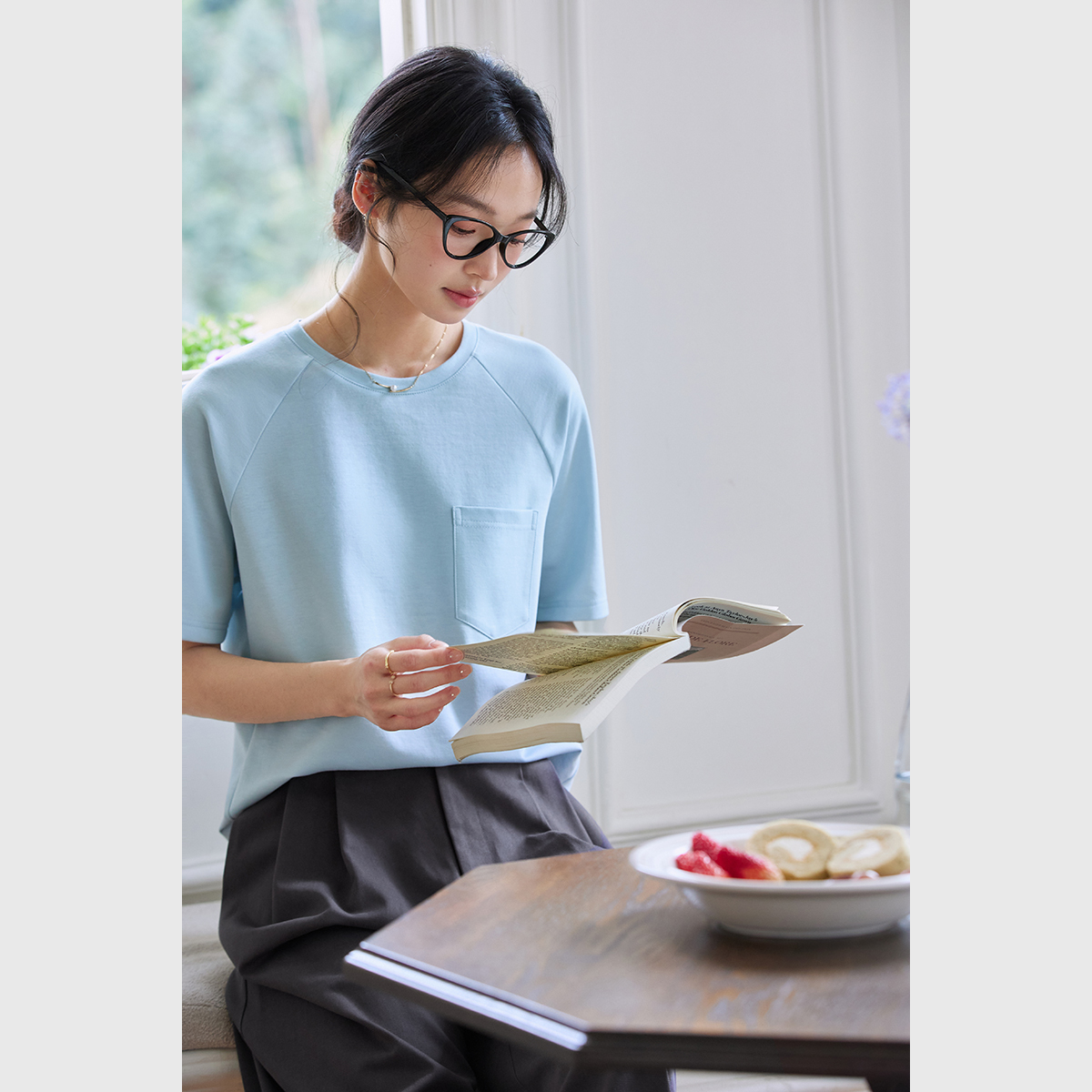 Loose T-Shirt With Patch Pockets