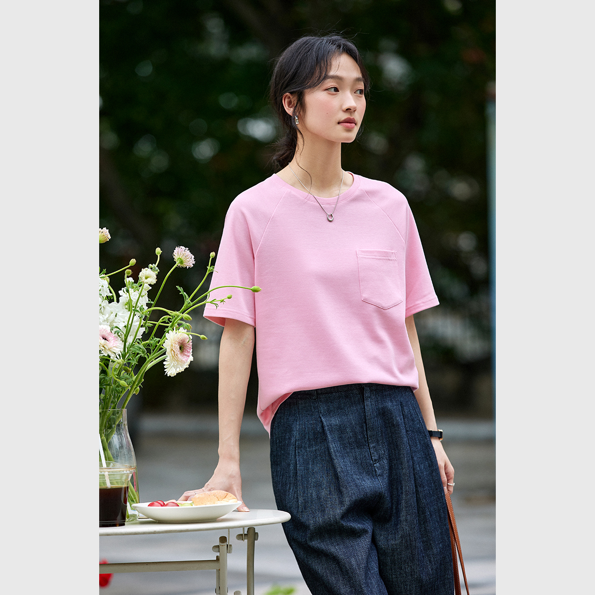 Loose T-Shirt With Patch Pockets