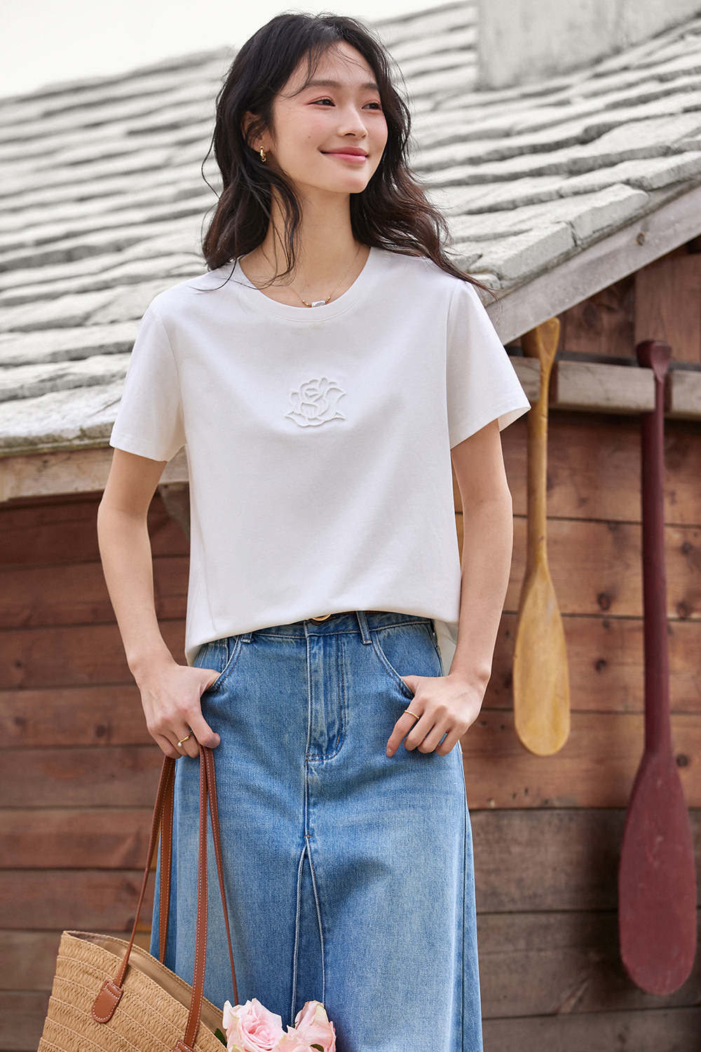 Toothbrush Embroidered Flower Design Loose T-Shirt