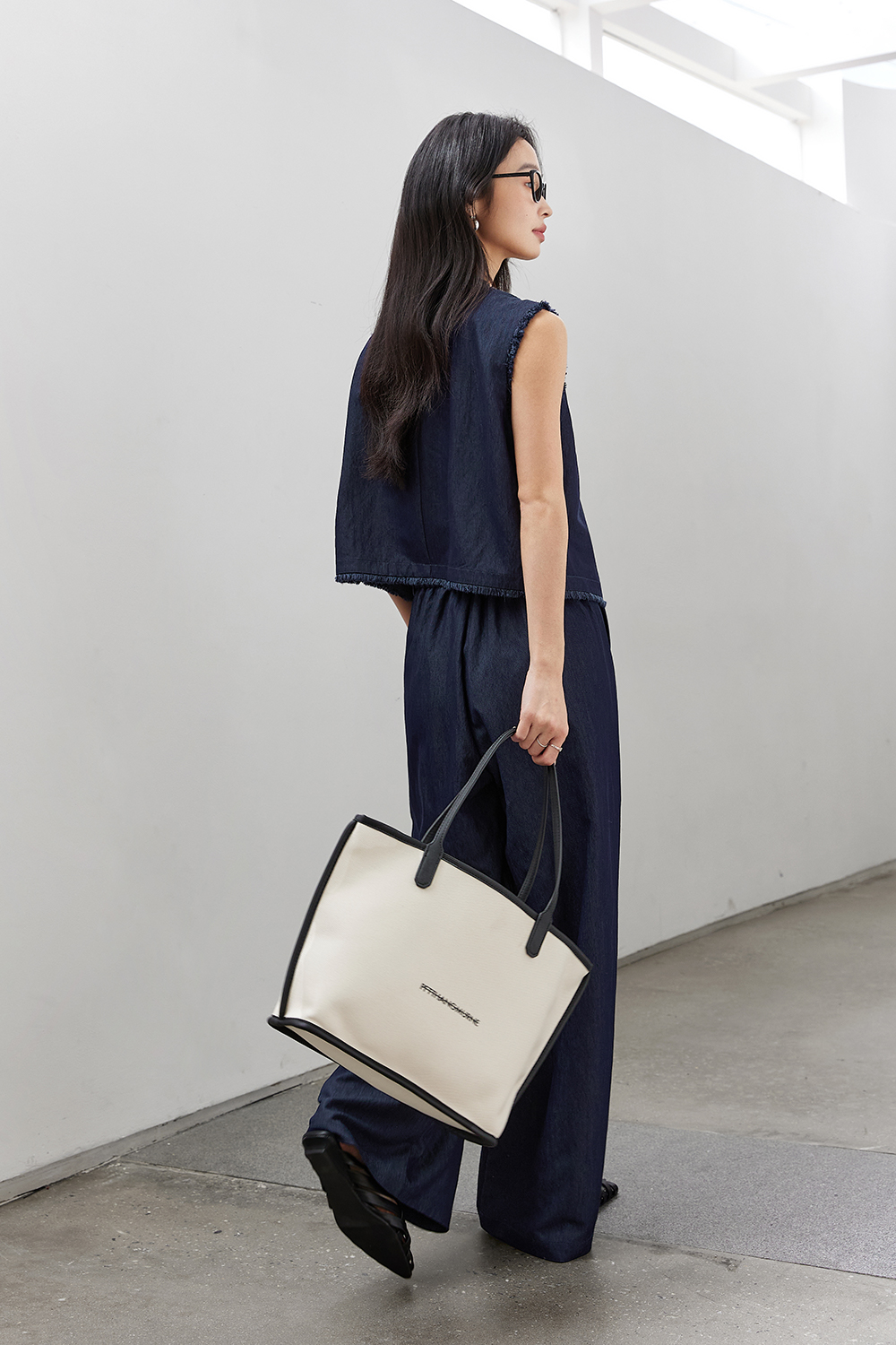 Raw-Edged Vest Straight Suit