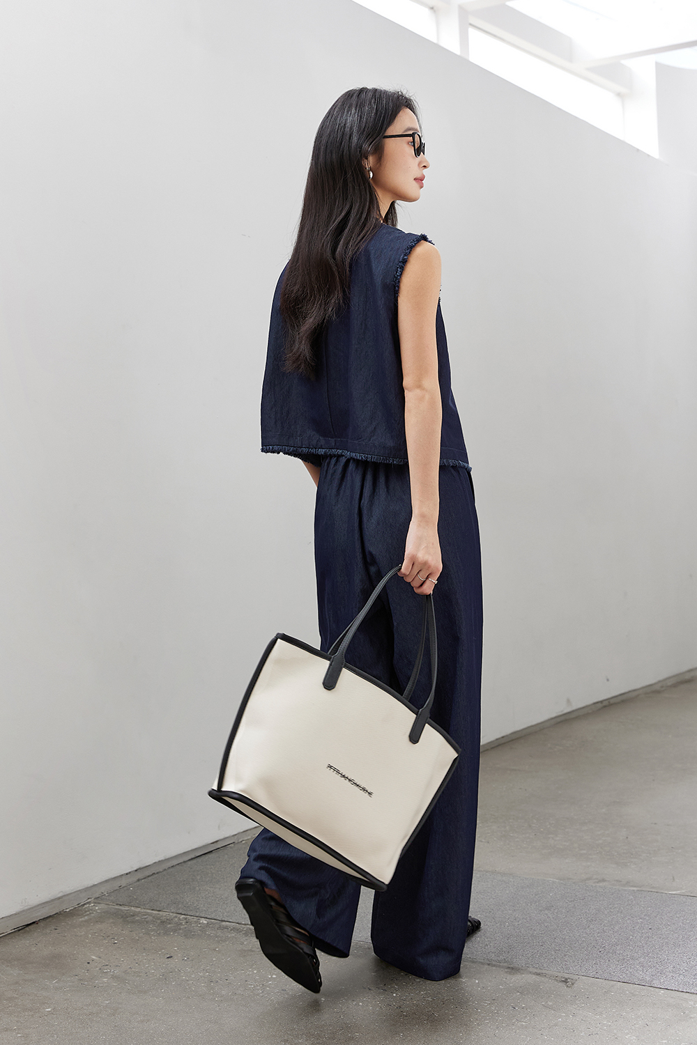 Raw-Edged Vest Straight Suit
