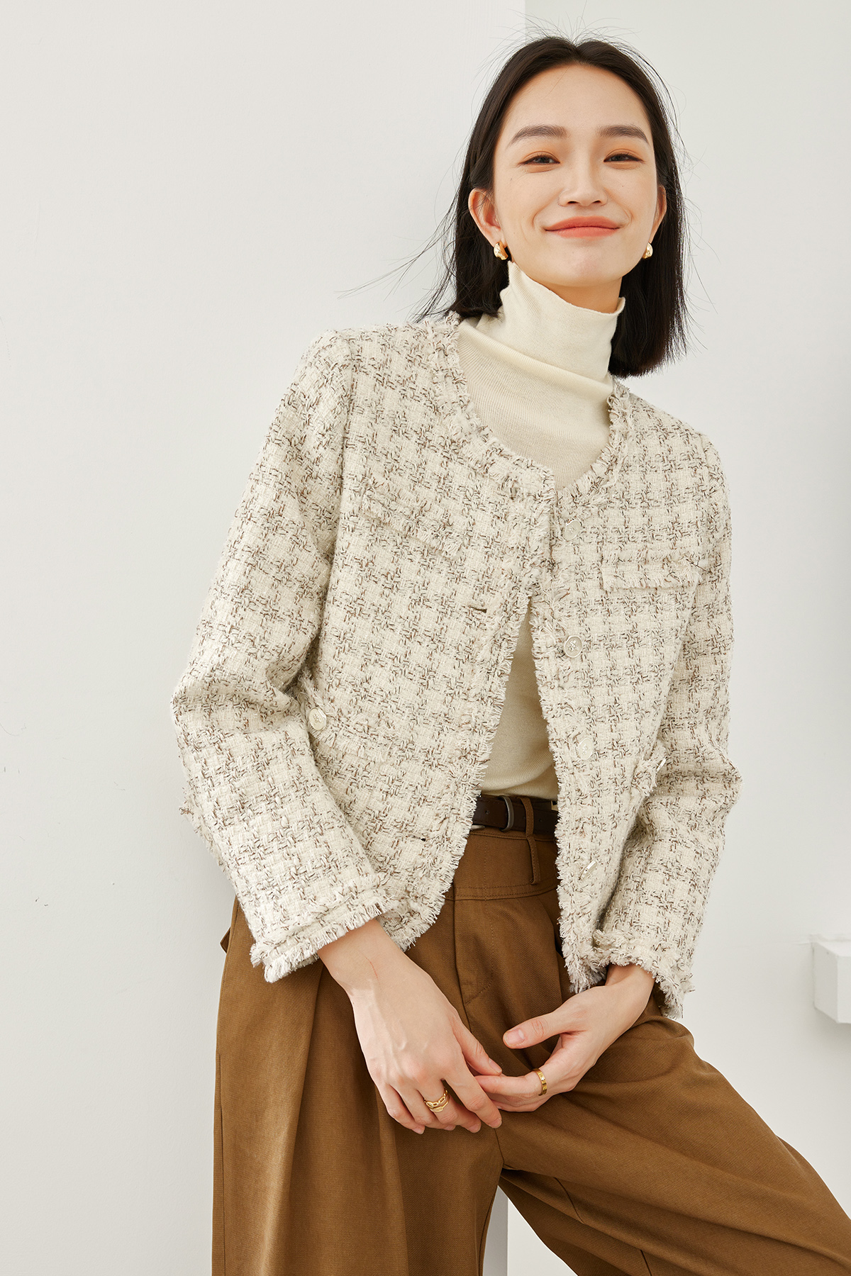 Tassel-Trimmed Round Neck Short Jacket