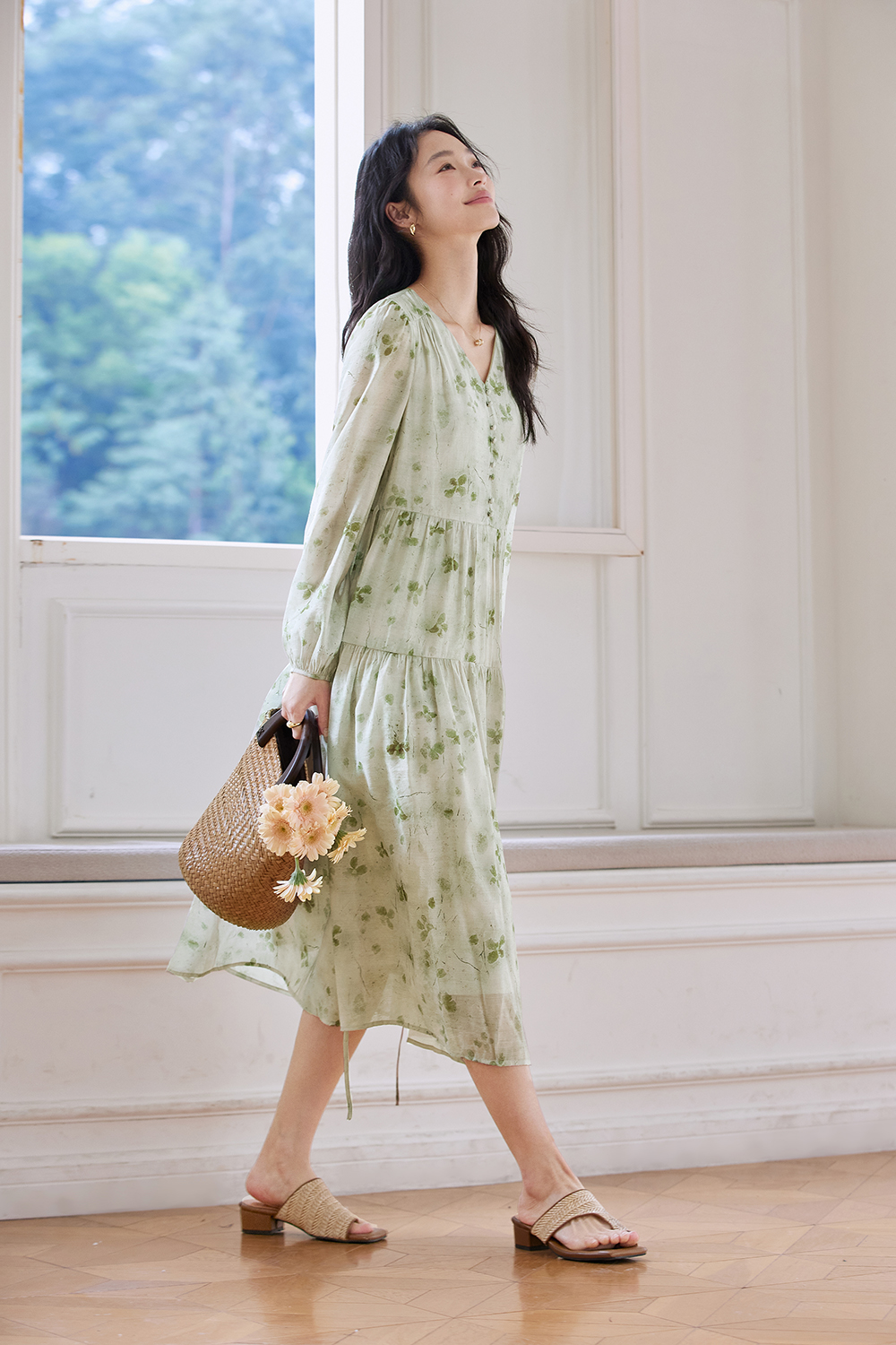 V-Neck Puff-Sleeve Belted Maxi Dress with Waist-Defining Tie-VIMLYSTORE