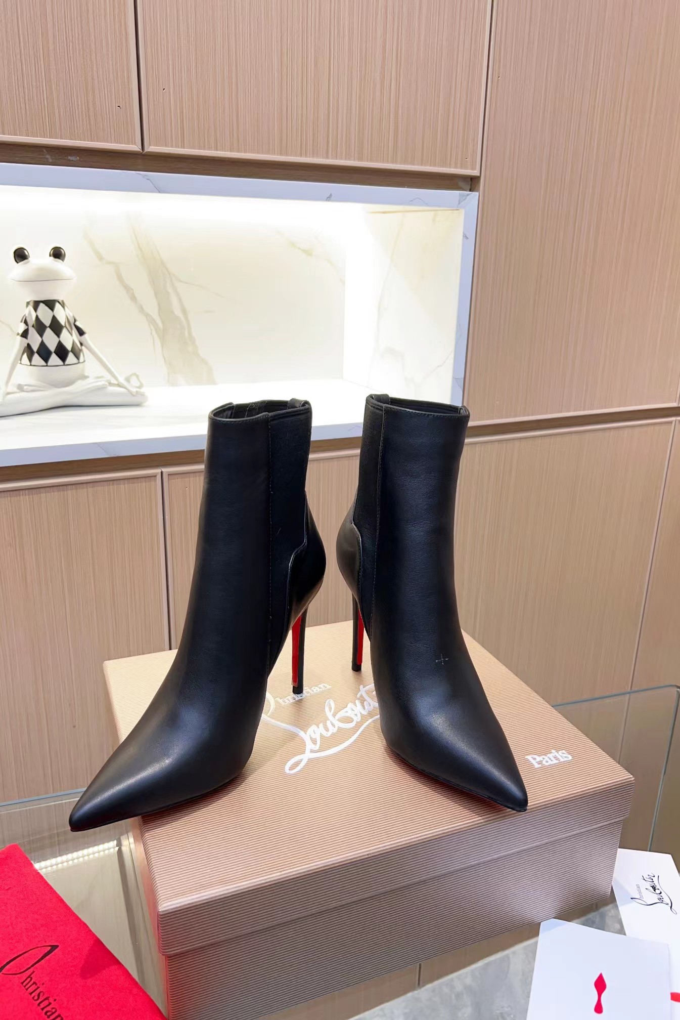 Chelsea Chick 100 mm Calf Leather Booties