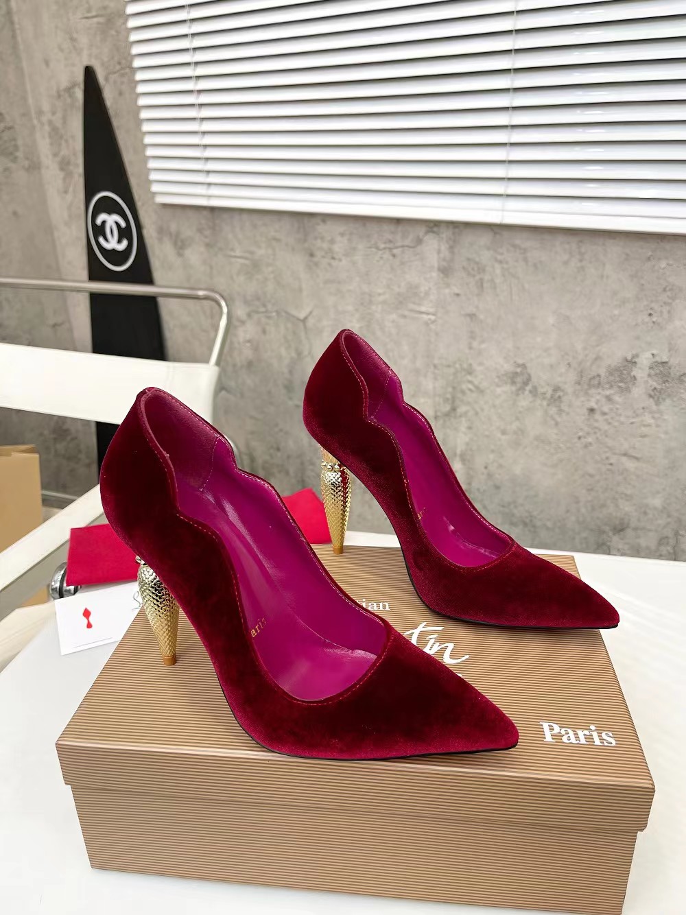 Lipchick Pump 100 mm Red Velvet