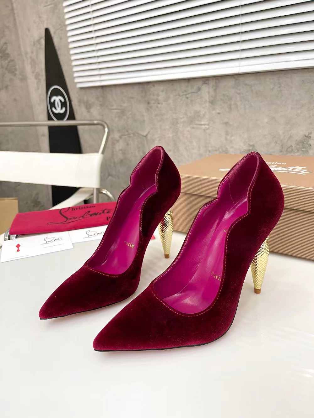 Lipchick Pump 100 mm Red Velvet