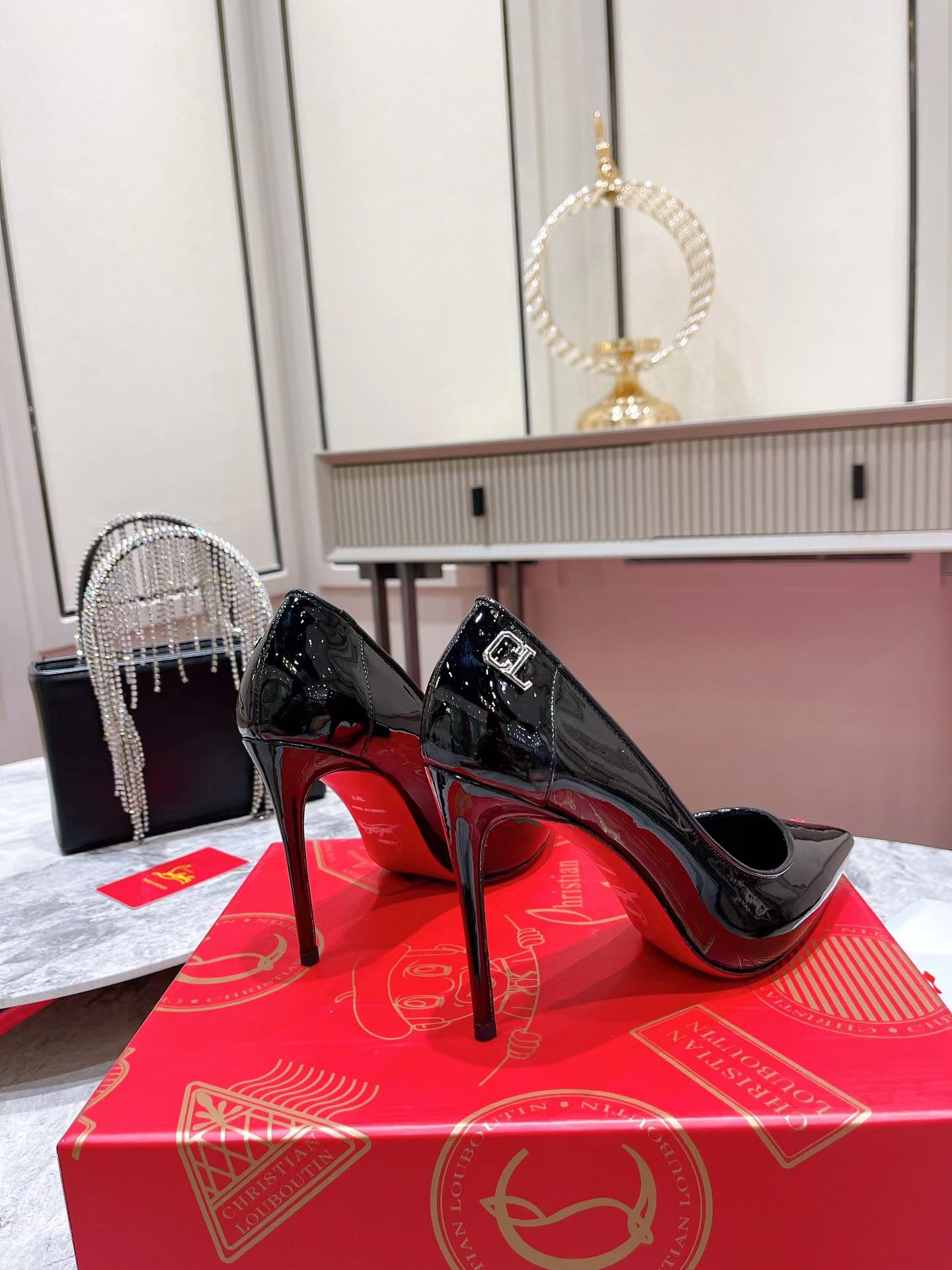 Sporty Kate 85 mm Patent Leather Black 22S