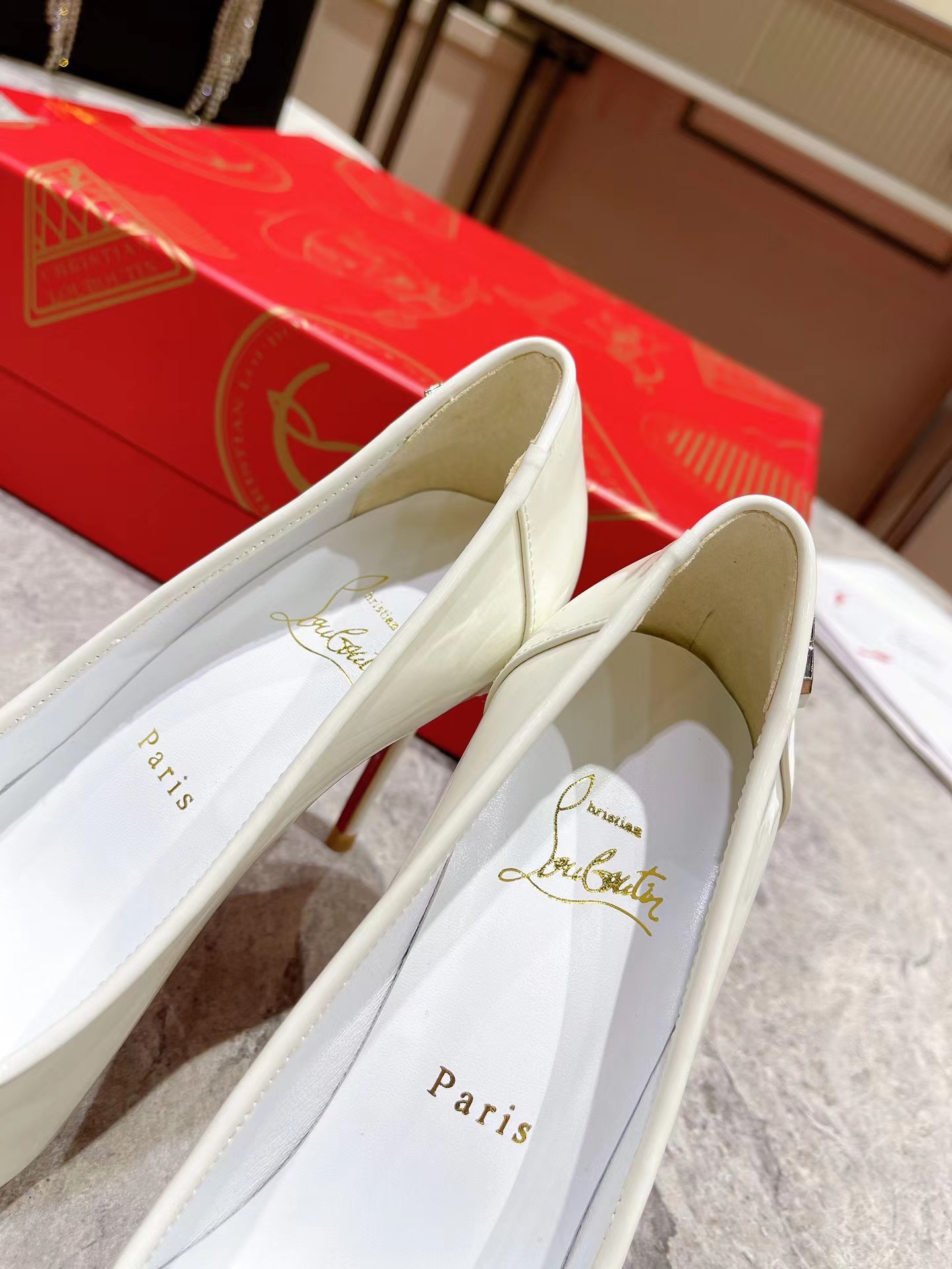 Sporty Kate 85 mm Patent Leather White 22S