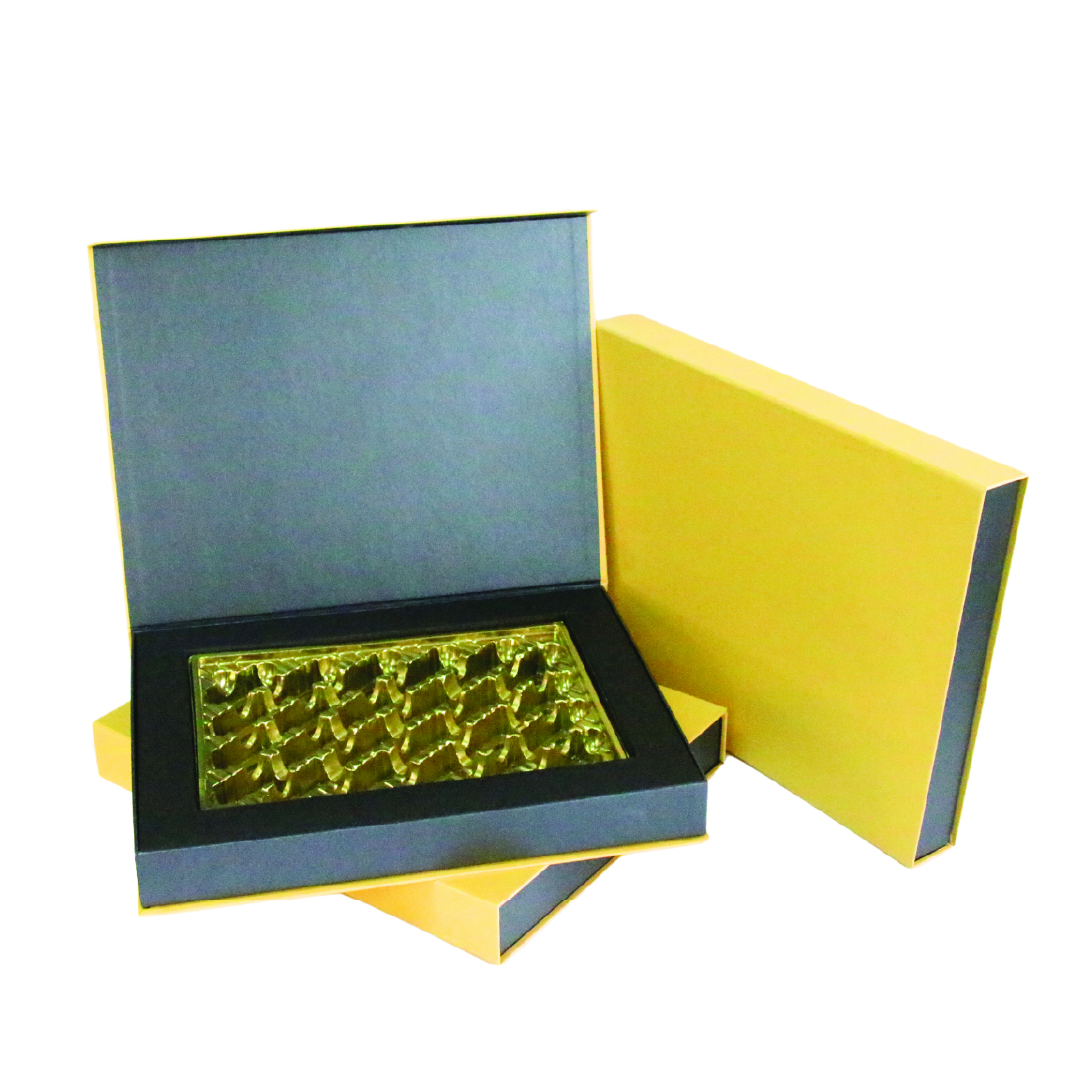Hard Cover Magnetic Box  (Size XL)