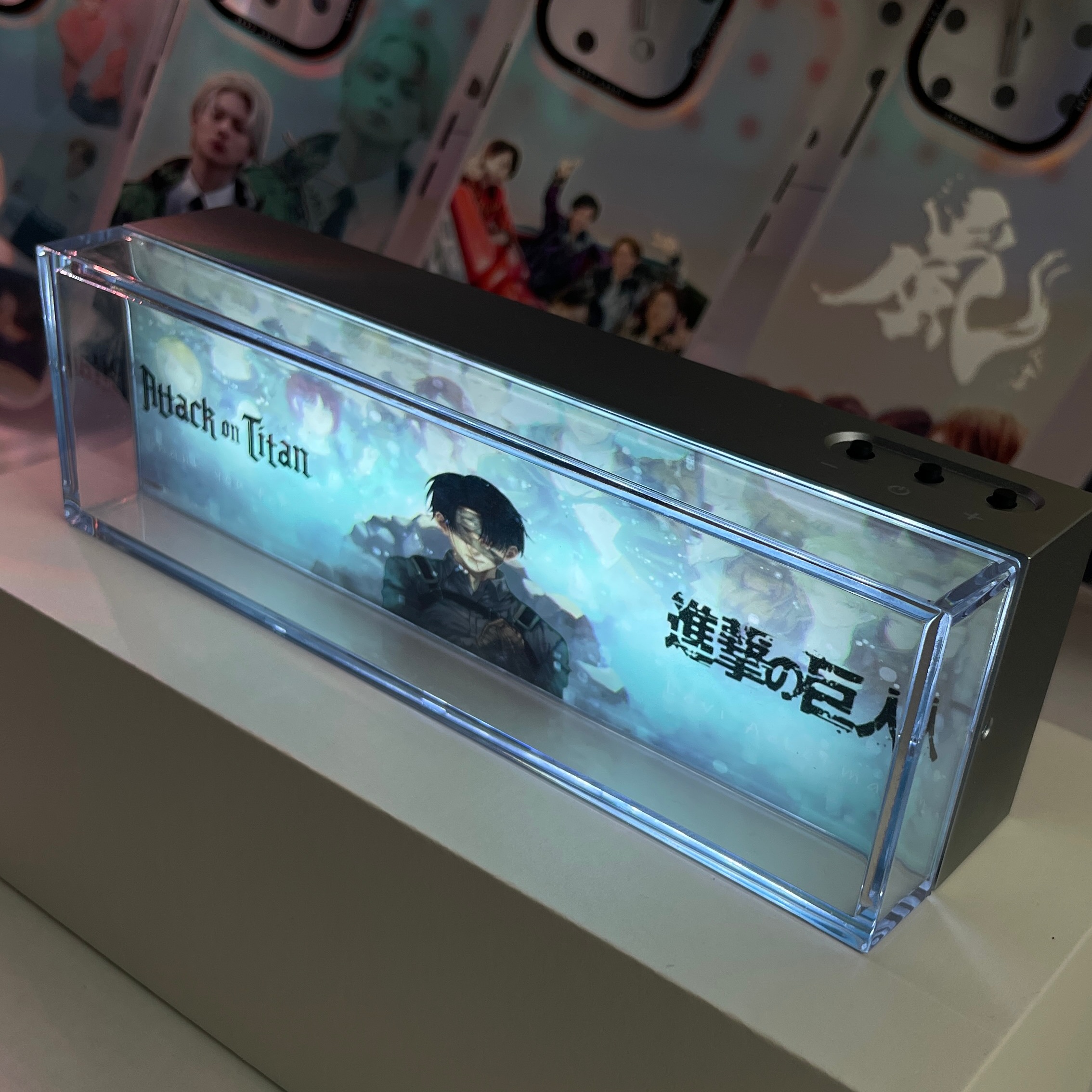 夕暮れの光と影のナイトライト【進撃の巨人】