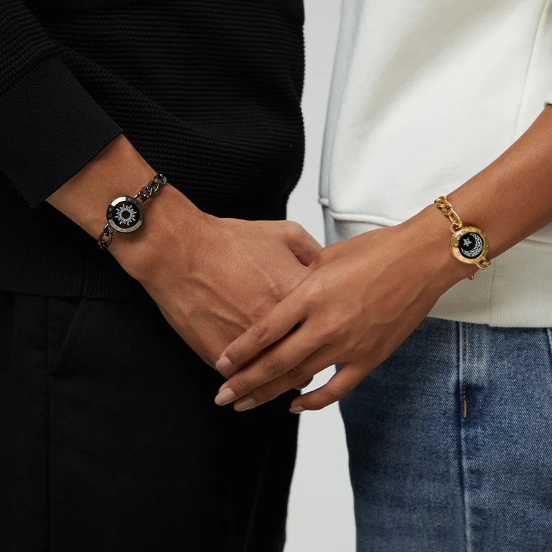 フィガロチェーン付きサン＆ムーンタッチブレスレット（ブラック＋