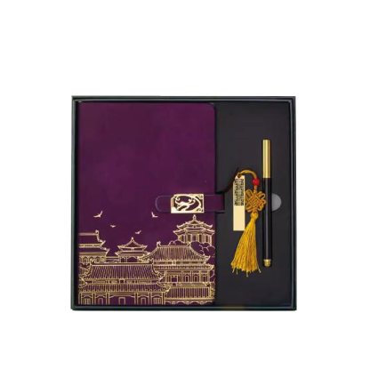 Gift Box 3 in 1 Notebook + Pen + Flash drive