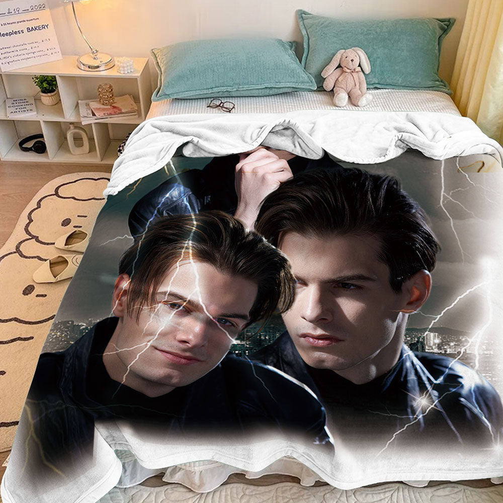 Custom Photo Vintage Tee Personalized Name Blankets Gifts for Lovers - MyFacepajamasAU