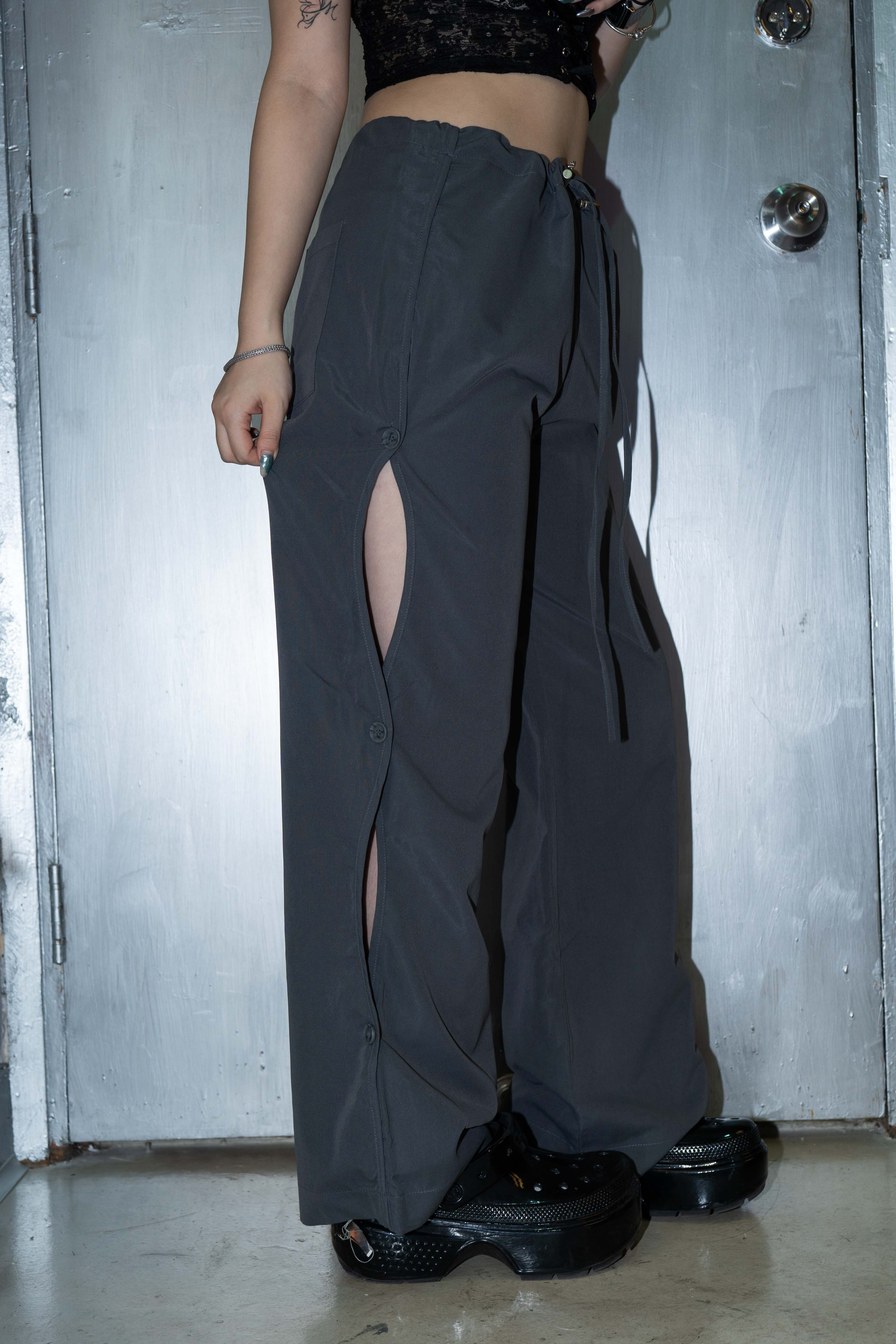 「 ✦Hole in side pants✦ 」