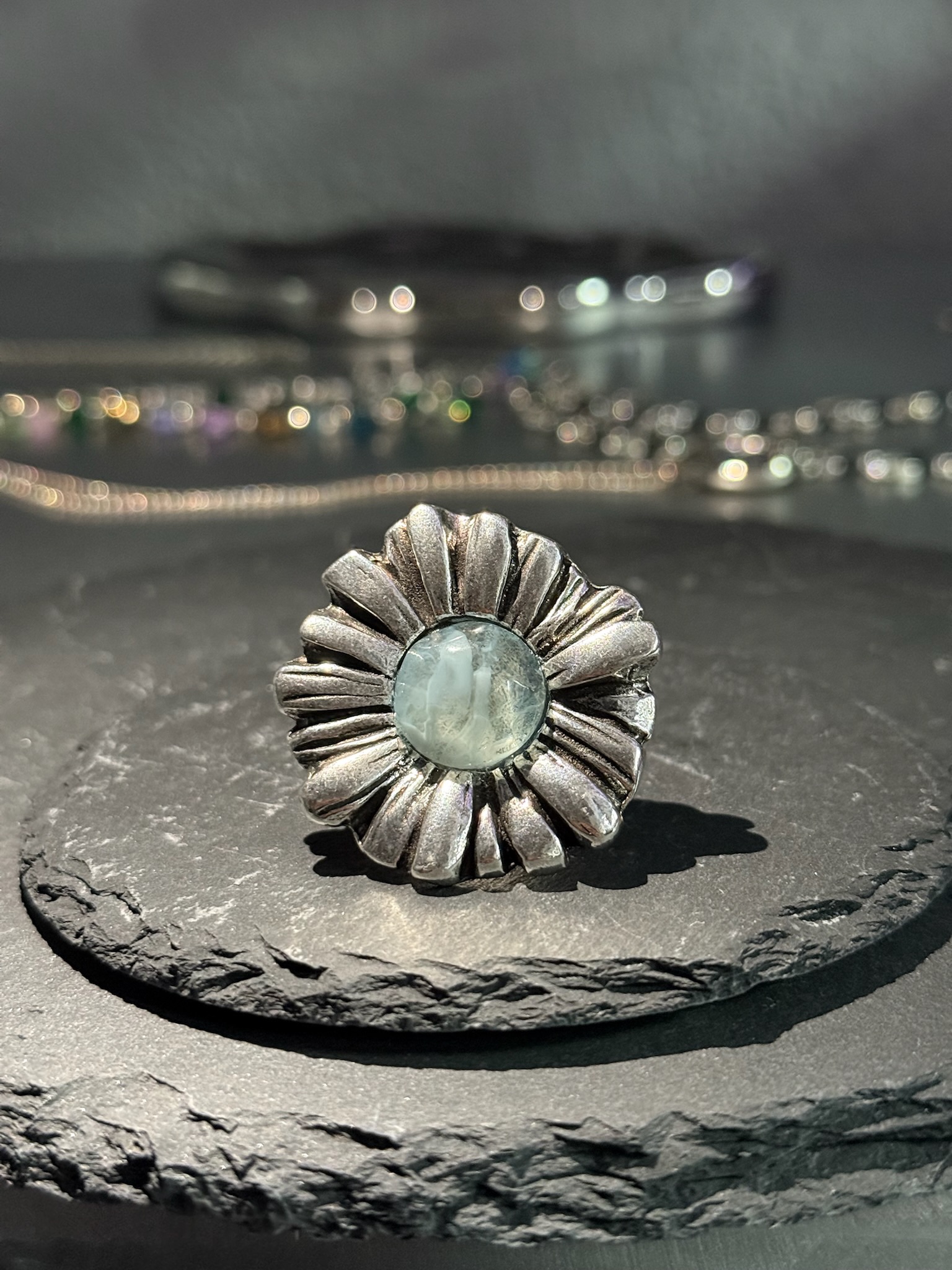 OTRO FLOWER RING
