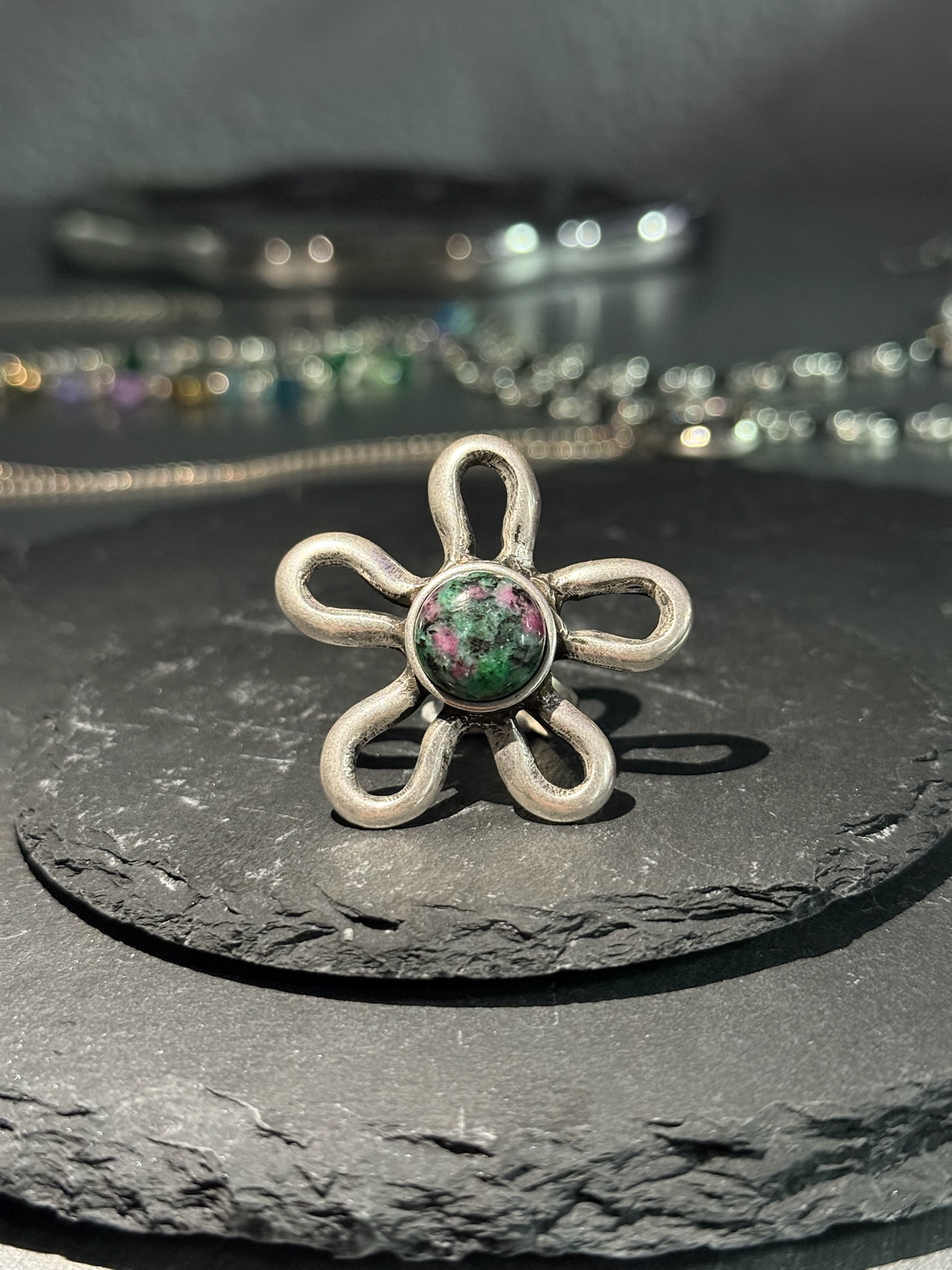 OTRO FLOWER LINE RING