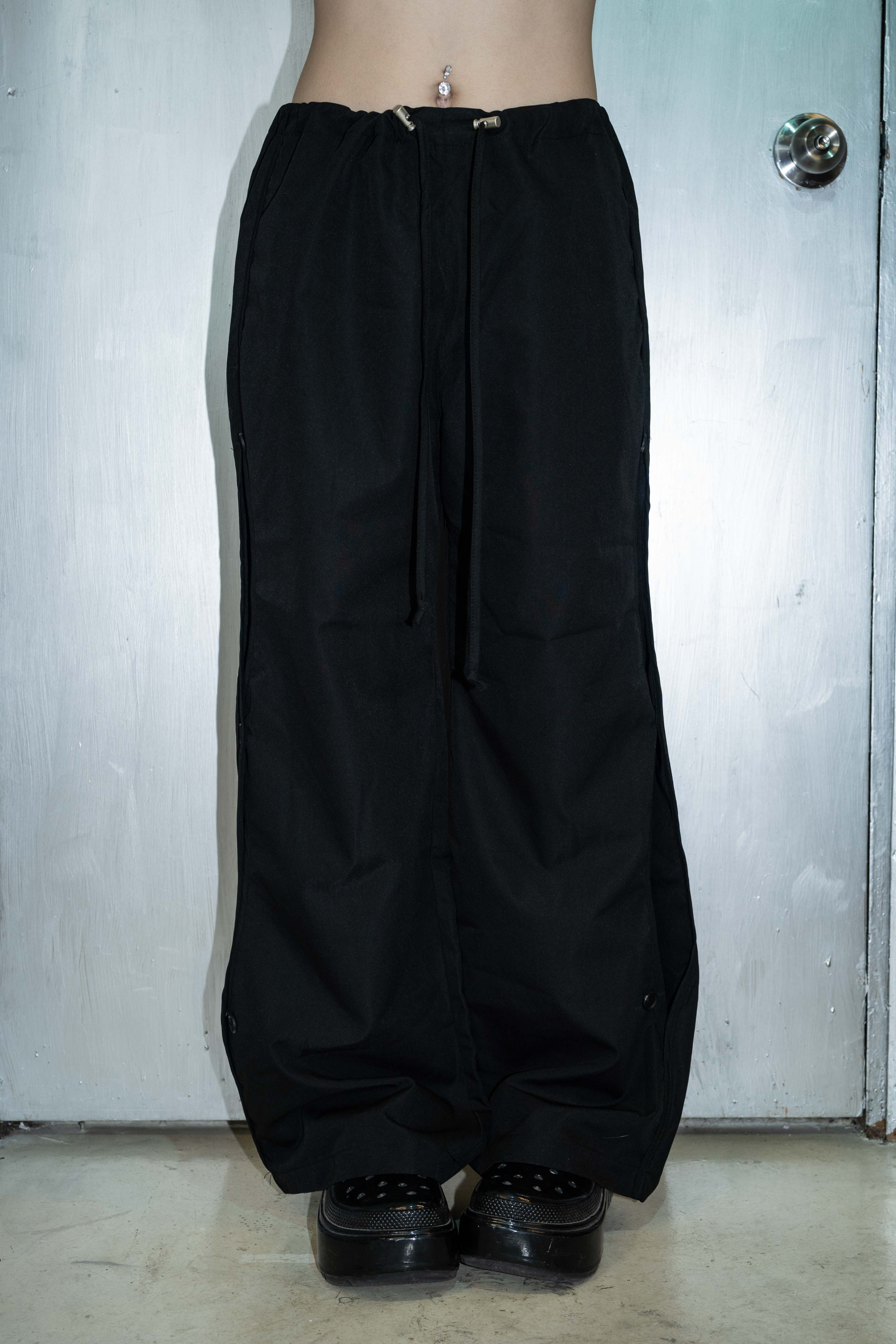 「 ✦Hole in side pants✦ 」