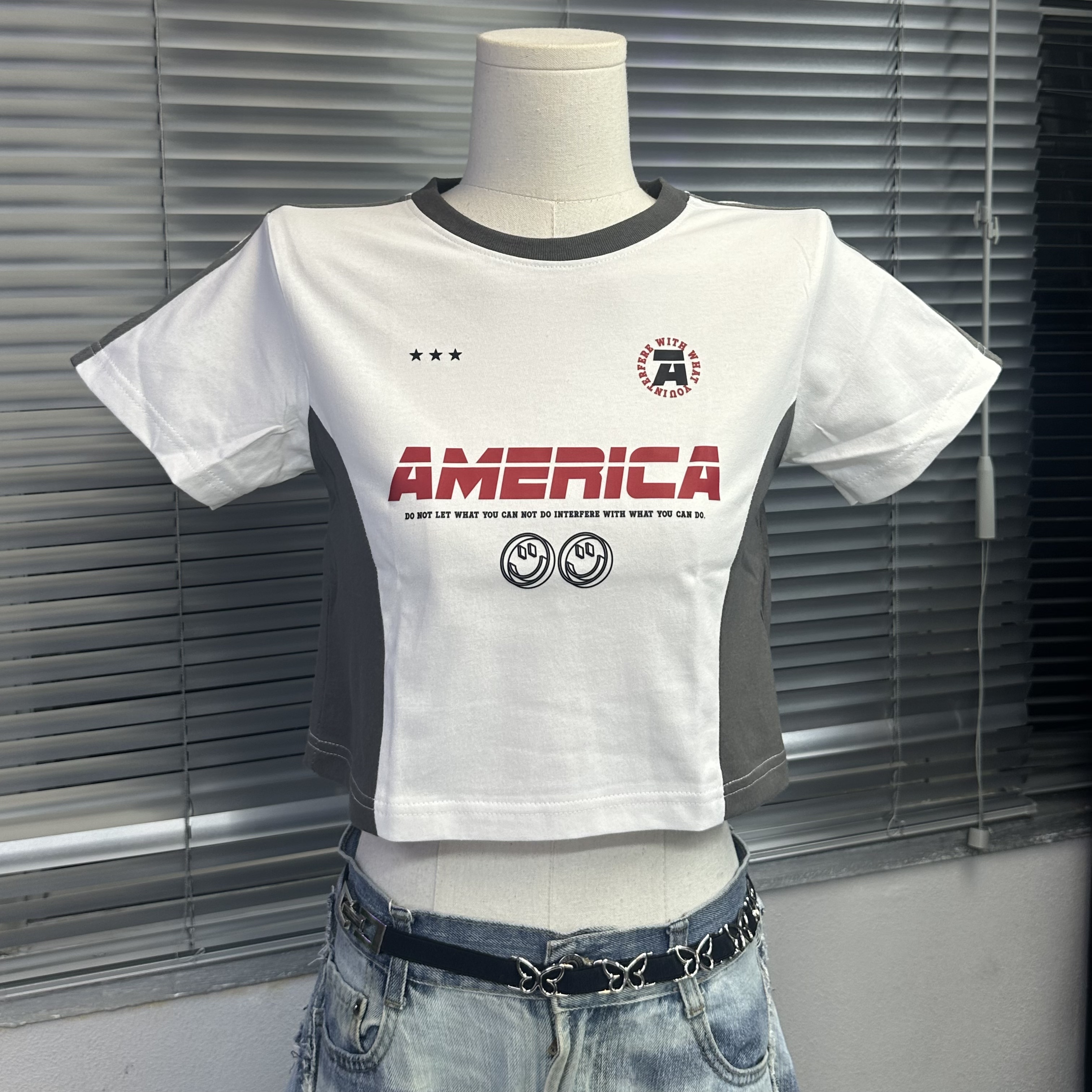 THAI DESIGH PRINT CROP TOP