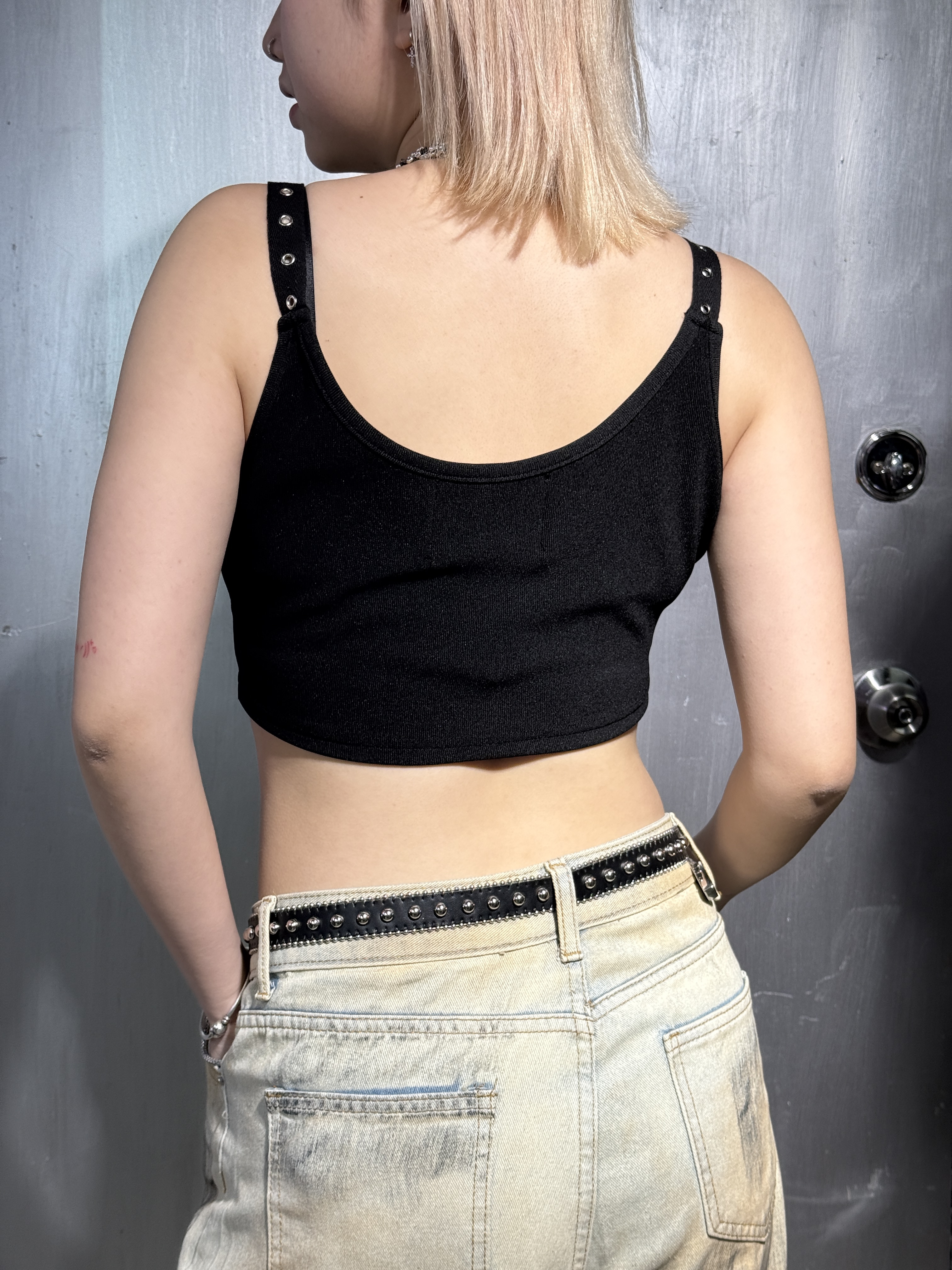 「 ✦LINE IN HOLE TOP✦ 」