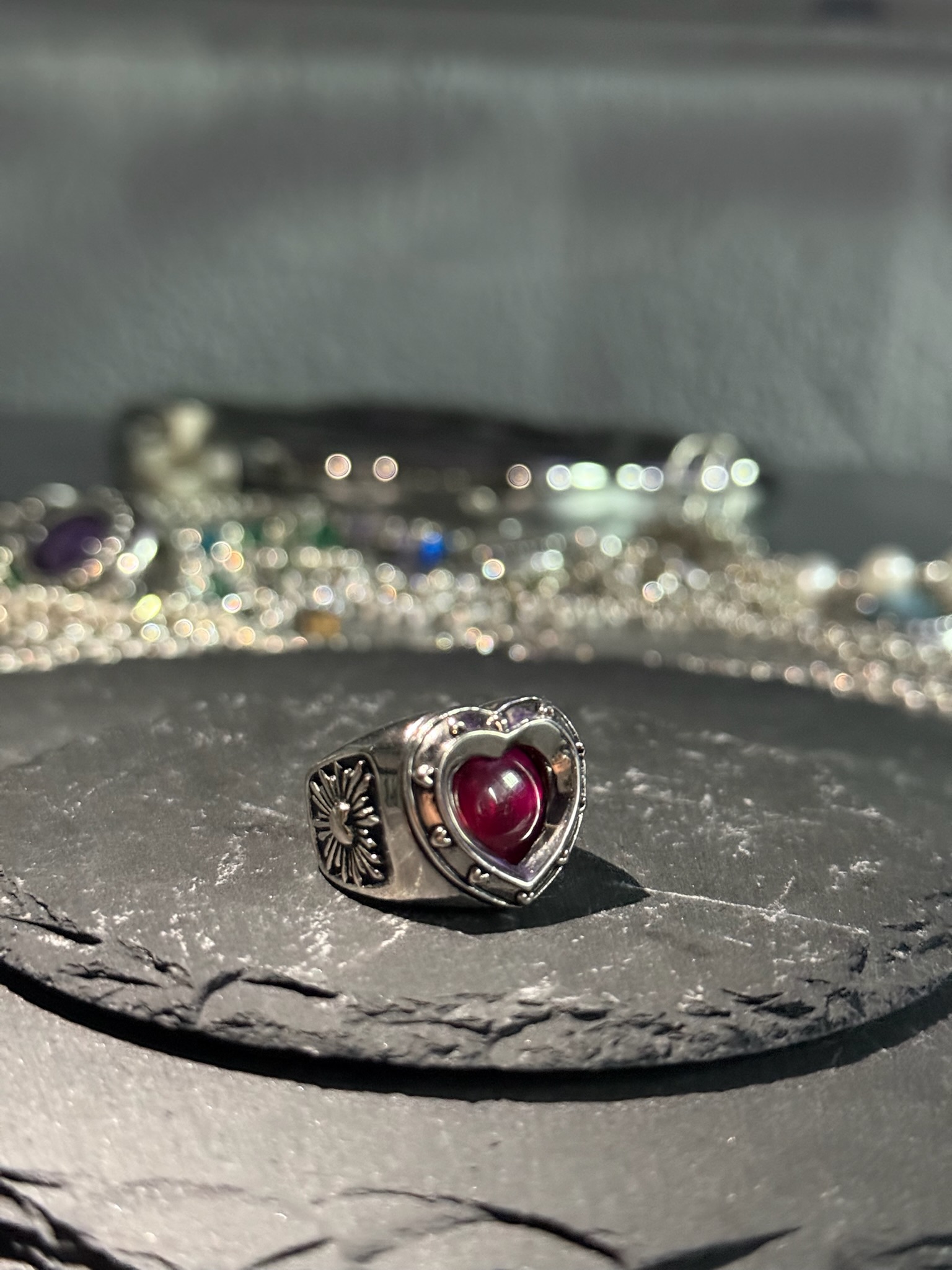 THAMMADE HEART JEWELRY RING