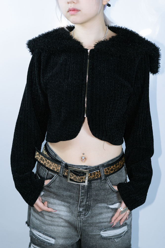 FLUFFY IN NECK CARDIGIAN